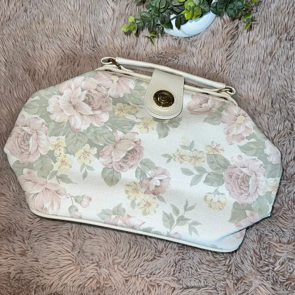 NWOT Kathie Lee Collection Vintage Pastel Floral Print Shoulder Purse